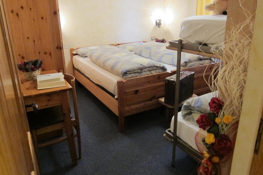 Chalet Del Sole Per Gruppi Livigno Pokój zdjęcie
