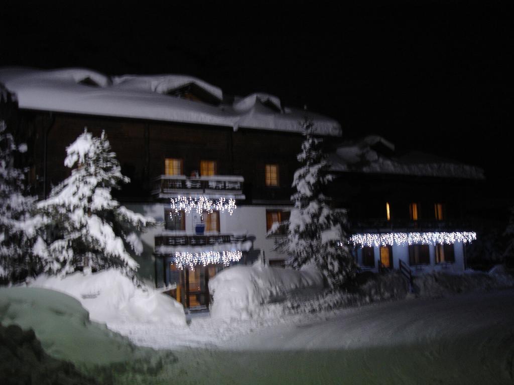 Chalet Del Sole Per Gruppi Livigno Zewnętrze zdjęcie